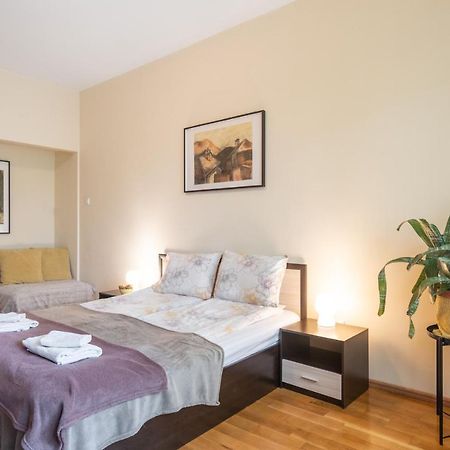Sofia Day And Night Apartment Exterior foto